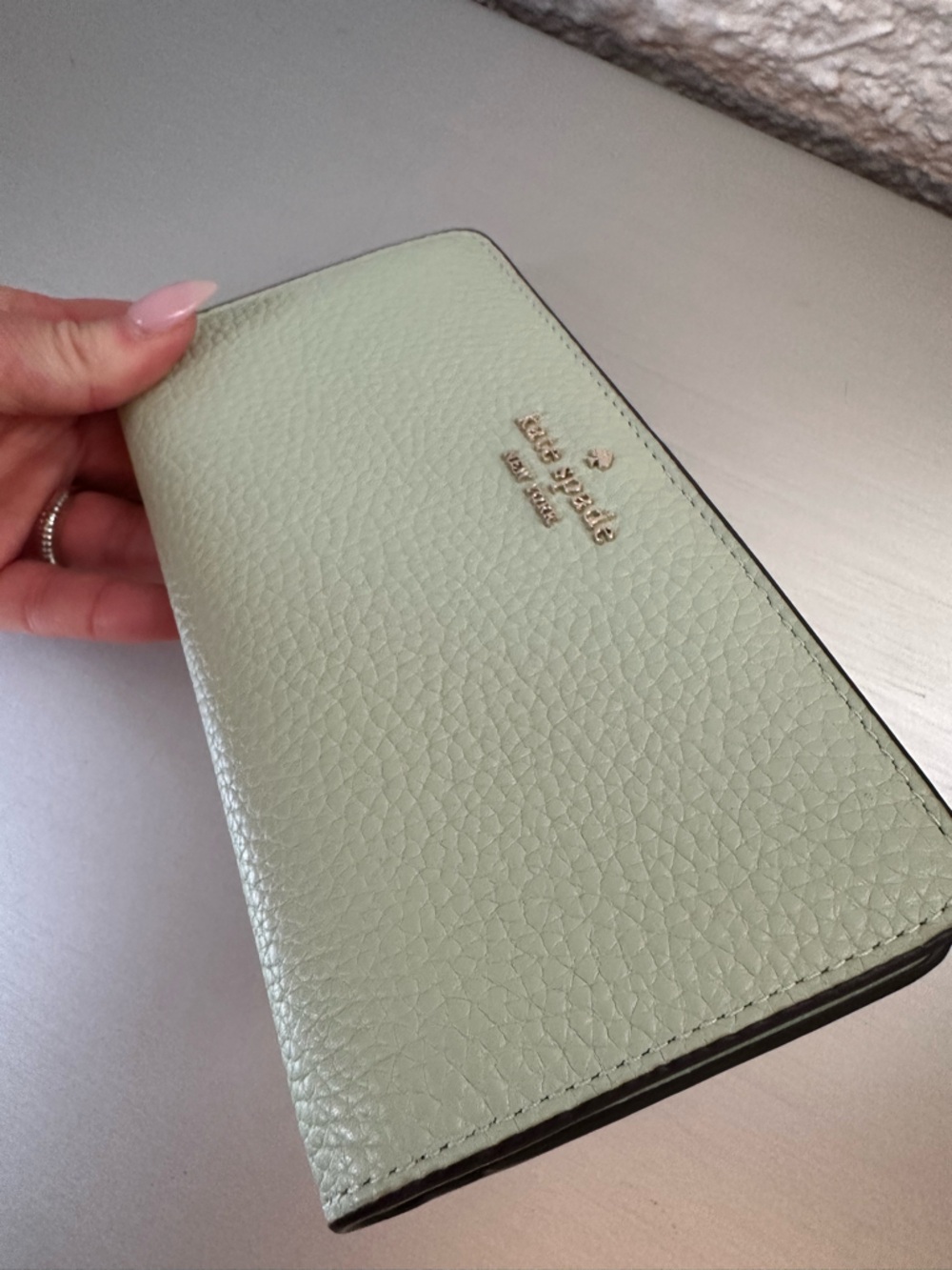 Kate Spade Dumpling Pebbled Leather Large Slim Bifold Wallet Light Olive Green - Picture 3 of 9
